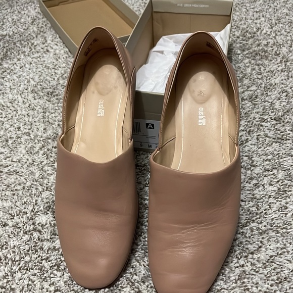 Women’s Clark size 9 shoes - Picture 2 of 7